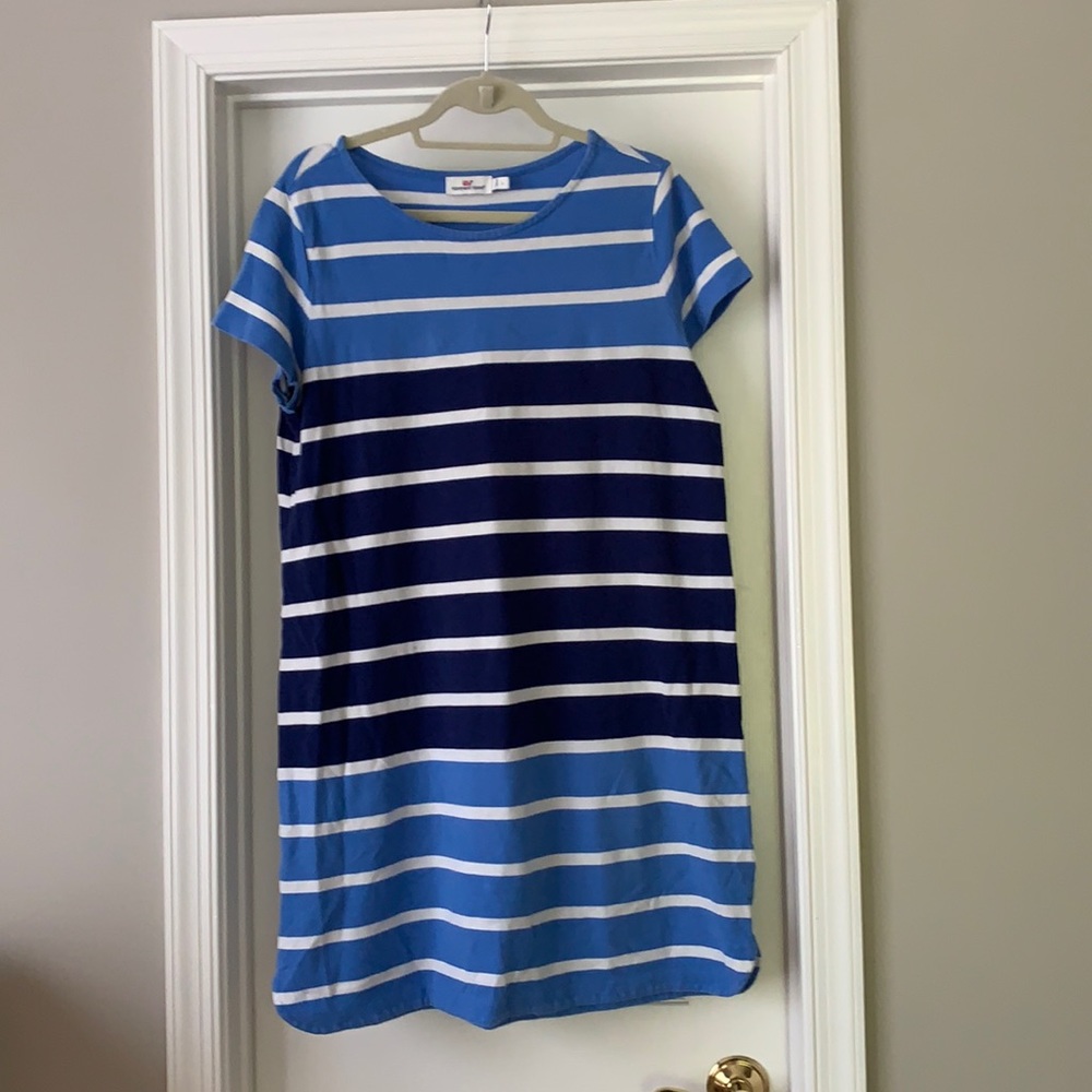 Vineyard Vines casual dress